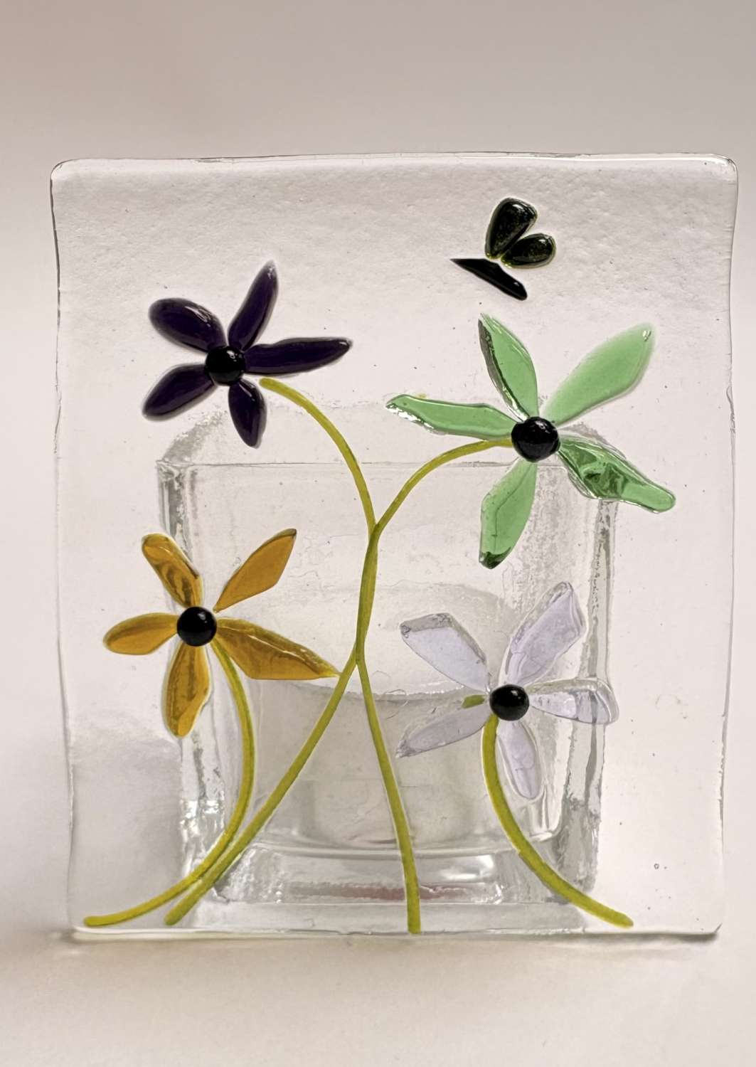 Tea Light - Delicate Flowers and Butterfly Tea Light - Delicate Flowers and Butterfly