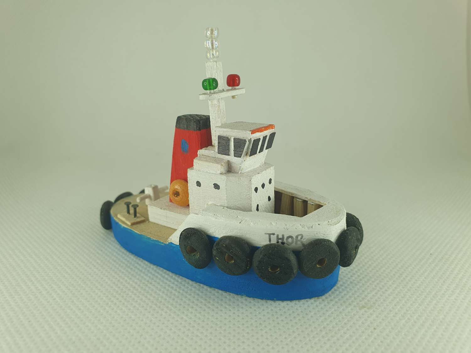 Handmade Tugboat (Thor) Handmade Tugboat (Thor)