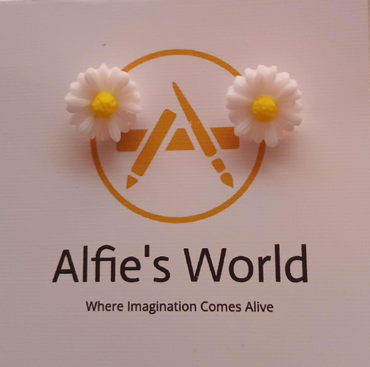 Daisy Stud Earrings Daisy Stud Earrings