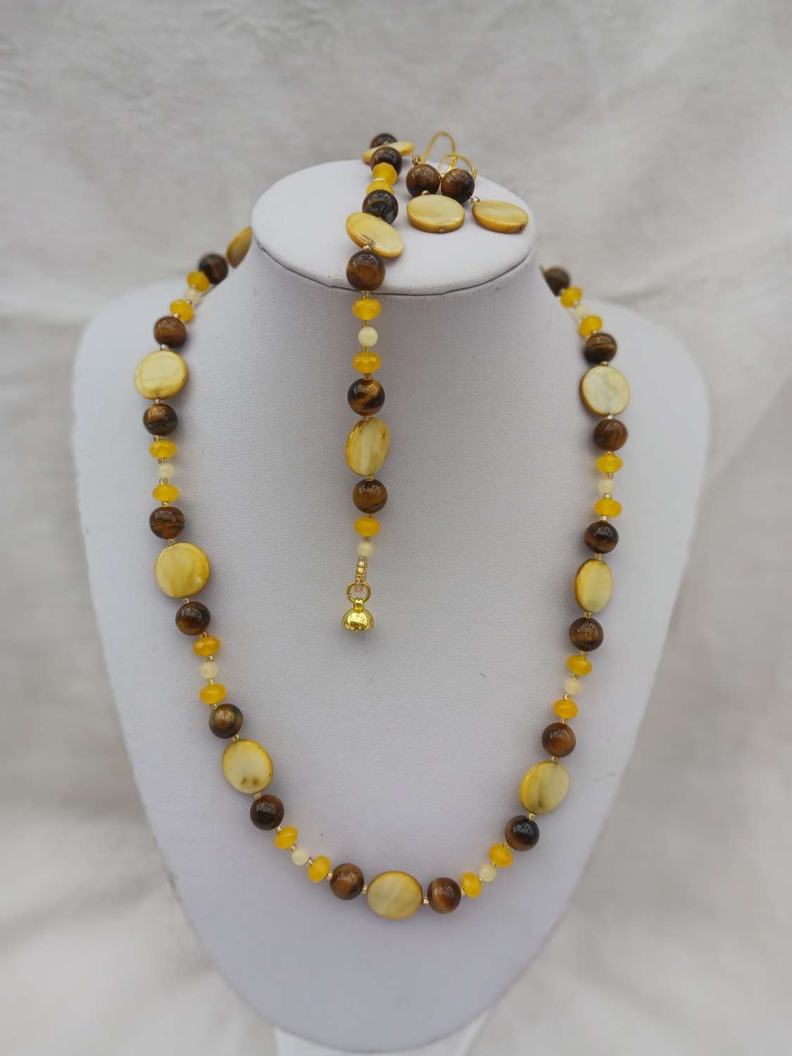 Yellow Shell and Tigers Eye Set Yellow Shell and Tigers Eye Set