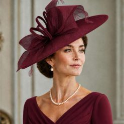 Elegance statement hattinator in burgundy