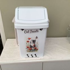 DECOUPAGED TREAT BIN WITH A BEAUTIFUL CAT DESIGN 1 DECOUPAGED TREAT BIN WITH A BEAUTIFUL CAT DESIGN 1