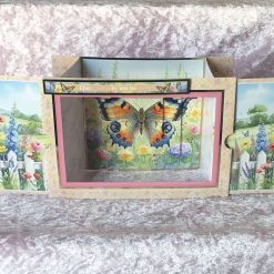 Greeting card-Secret centrepiece