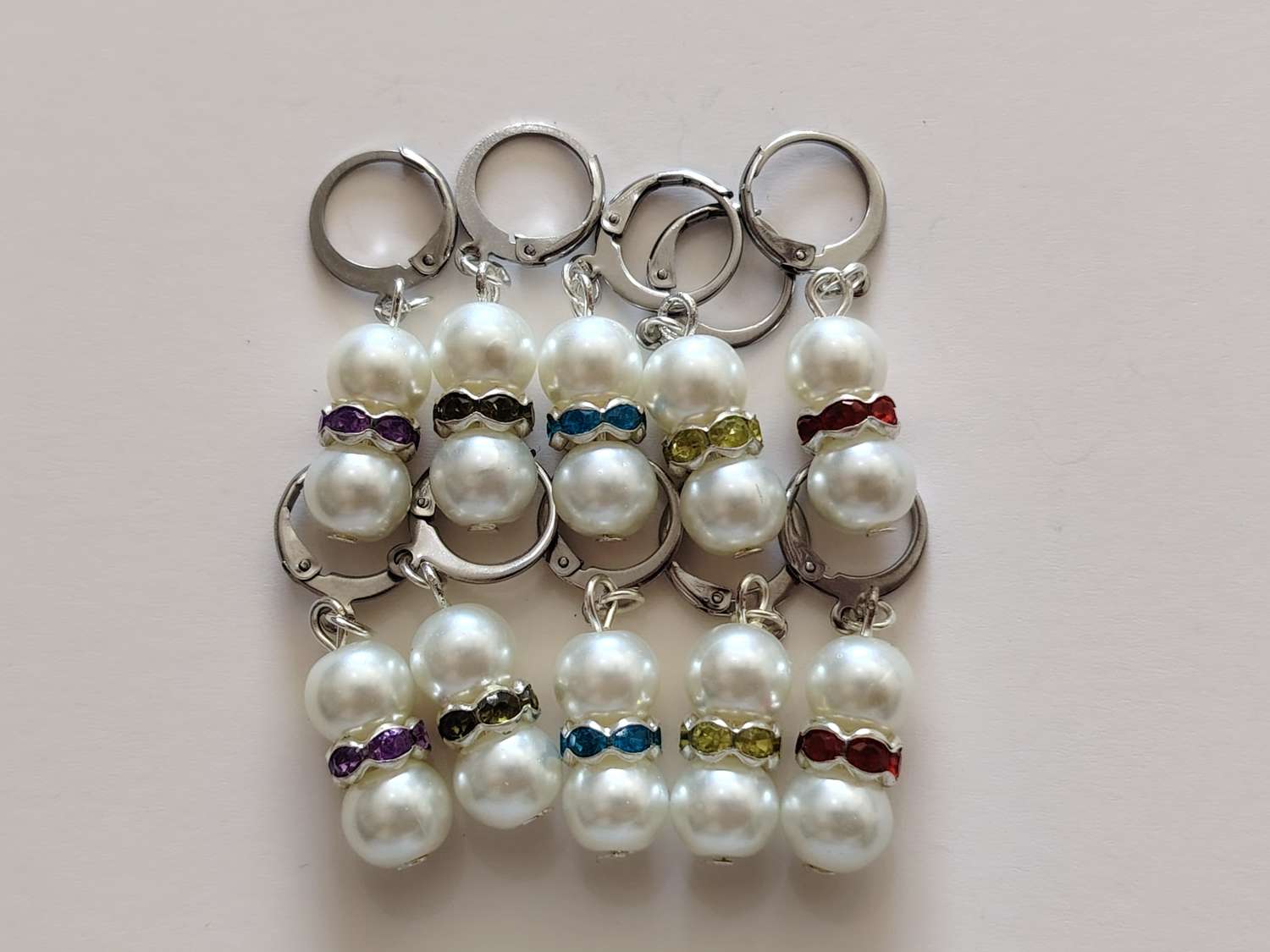 10 white stitch markers 10 white stitch markers