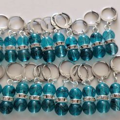 20 blue stitch markers