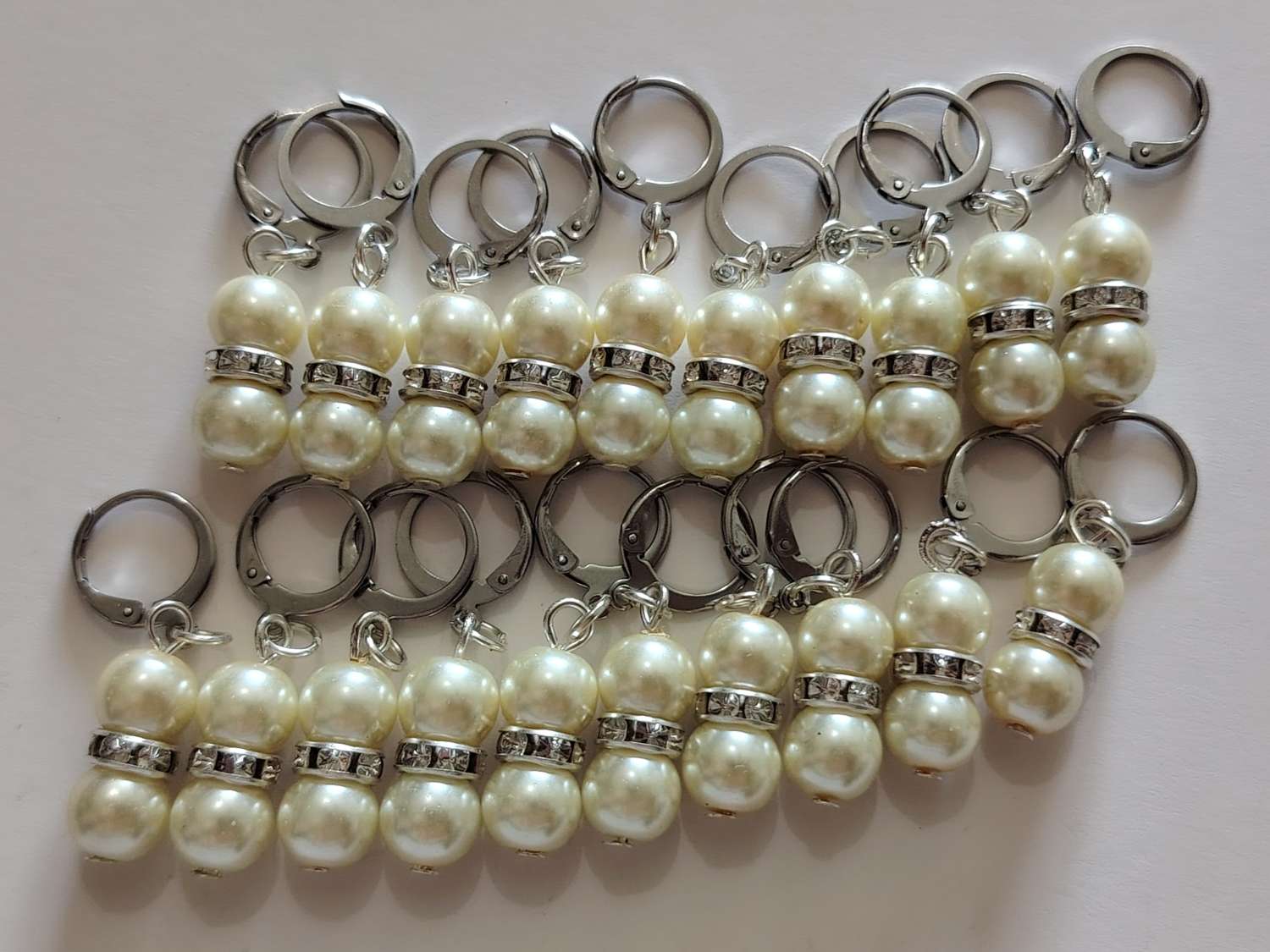 20 off-white stitch markers 20 off-white stitch markers