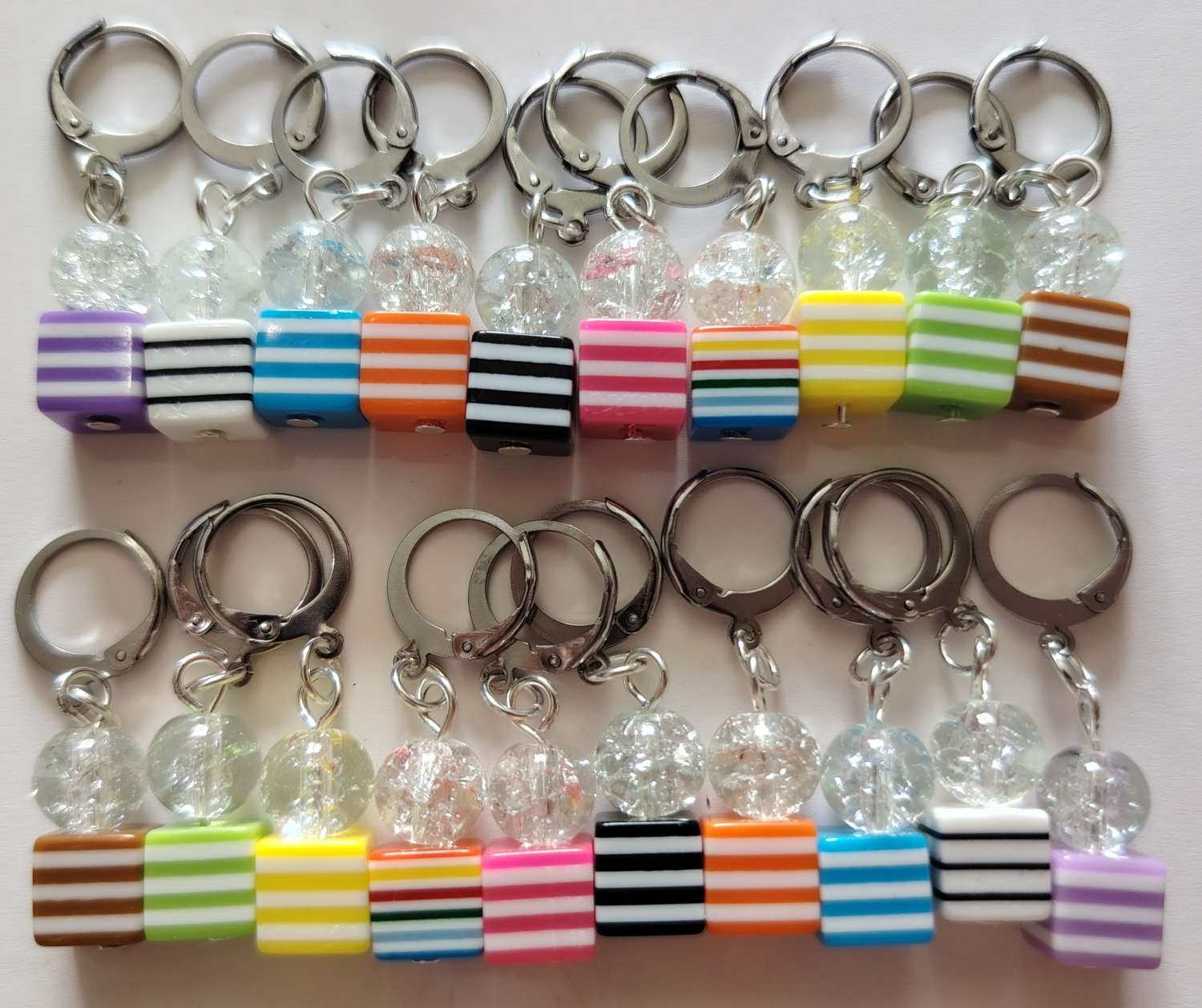 Set of 20 cube stitch markers Set of 20 cube stitch markers