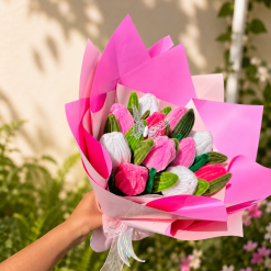 Everlasting 11 tulip bouquet