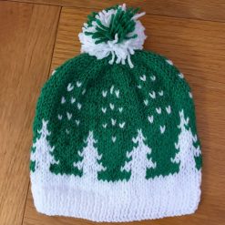 Hand-knitted baby's bobble hat 8 Hand-knitted baby's bobble hat 8