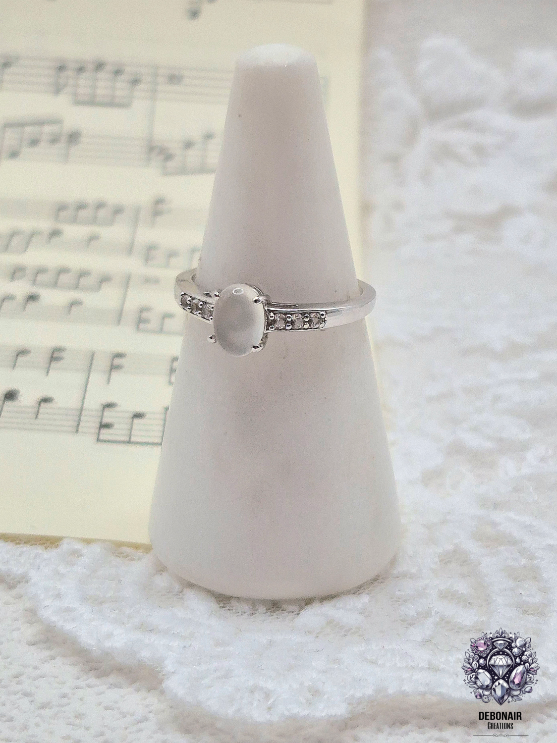 Size N 1/2 - Rare - Branca White Onyx And White Topaz Sterling Silver Ring Size N 1/2 - Rare - Branca White Onyx And White Topaz Sterling Silver Ring
