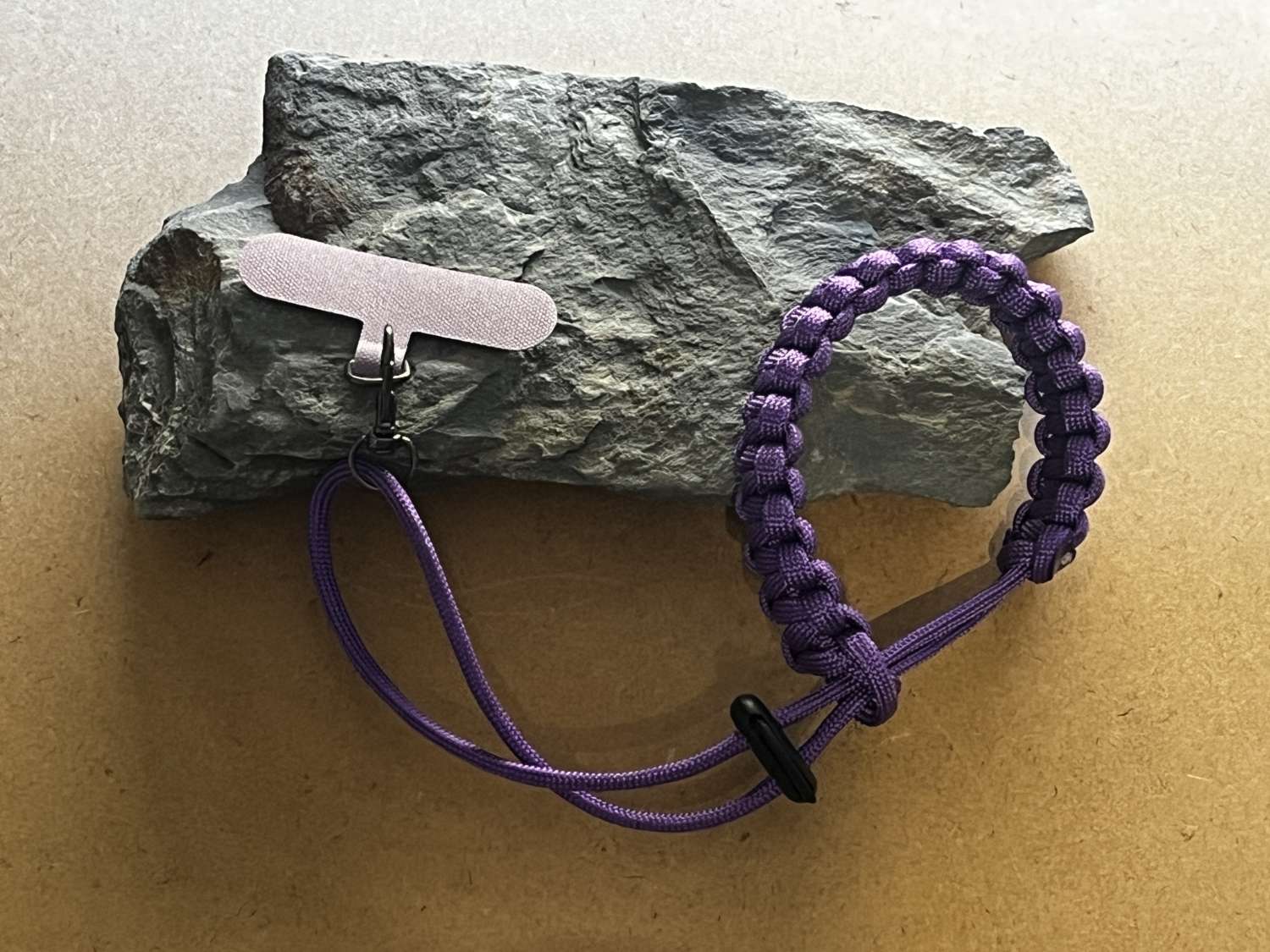 WildTether Anti‑Phone‑Snatch Bracelet WildTether Anti‑Phone‑Snatch Bracelet
