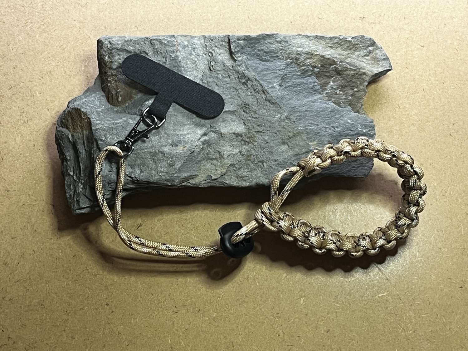WildTether Anti‑Phone‑Snatch Bracelet WildTether Anti‑Phone‑Snatch Bracelet