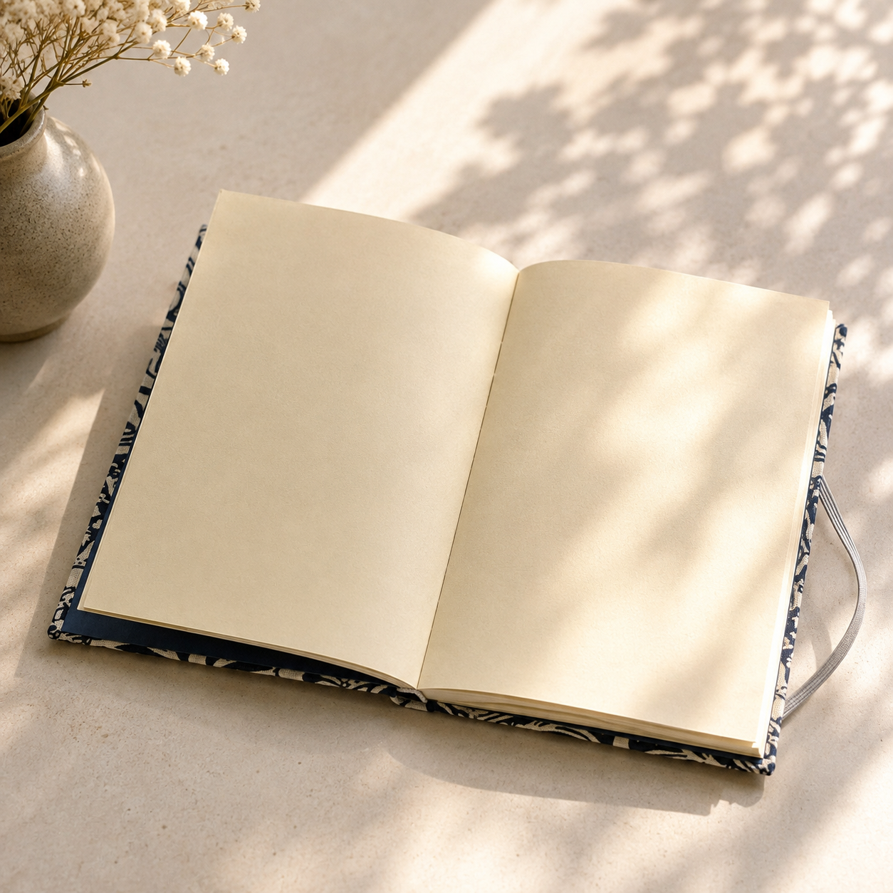 Handmade William Morris Fabric Notebook – Navy & Cream Journal – Traditional Bookbinding – Blank Pages Handmade William Morris Fabric Notebook – Navy & Cream Journal – Traditional Bookbinding – Blank Pages