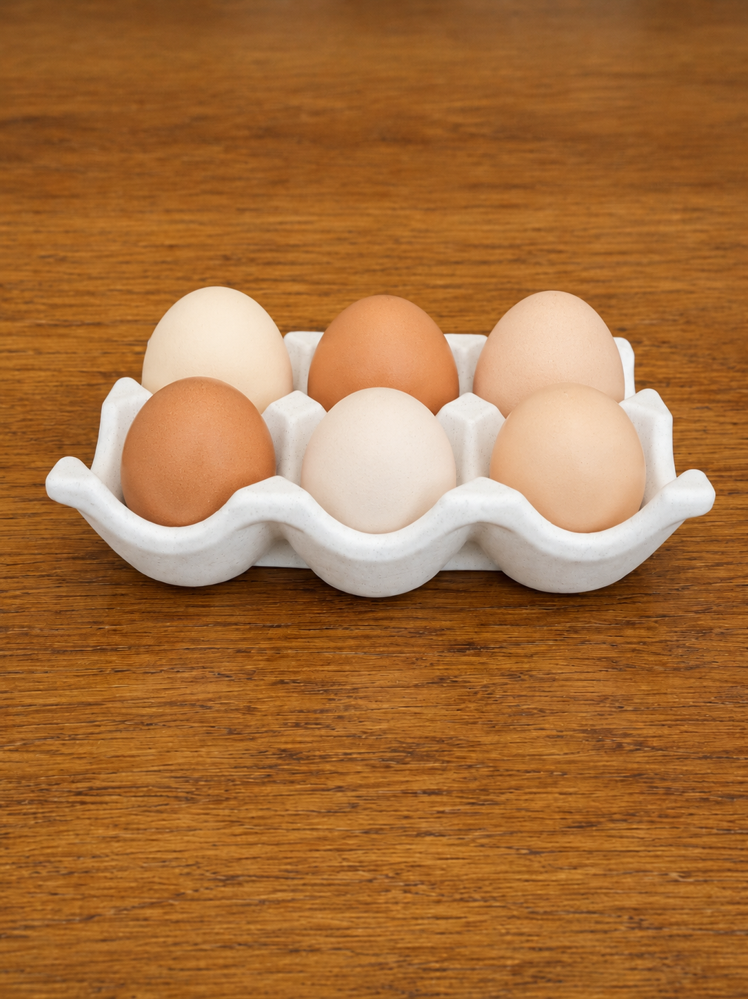 Egg Holder for 6 Eggs, White Scalloped Jesmonite, Kitchen Countertop Decor Egg Holder for 6 Eggs, White Scalloped Jesmonite, Kitchen Countertop Decor