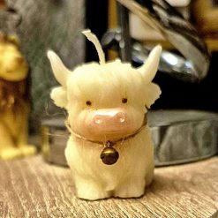 Highland Cow candle