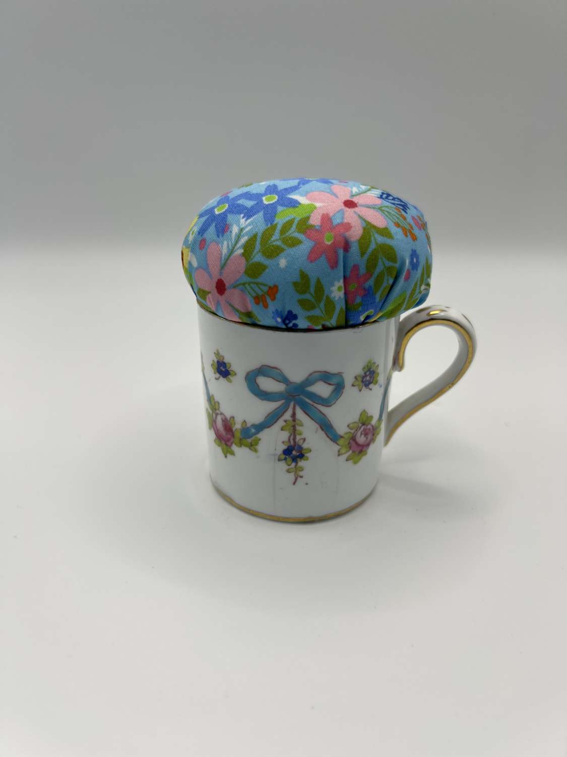 Vintage Aynsley 'Just Orchids' Bone China Vase Pin Cushion - William Morris Vintage Aynsley 'Just Orchids' Bone China Vase Pin Cushion - William Morris