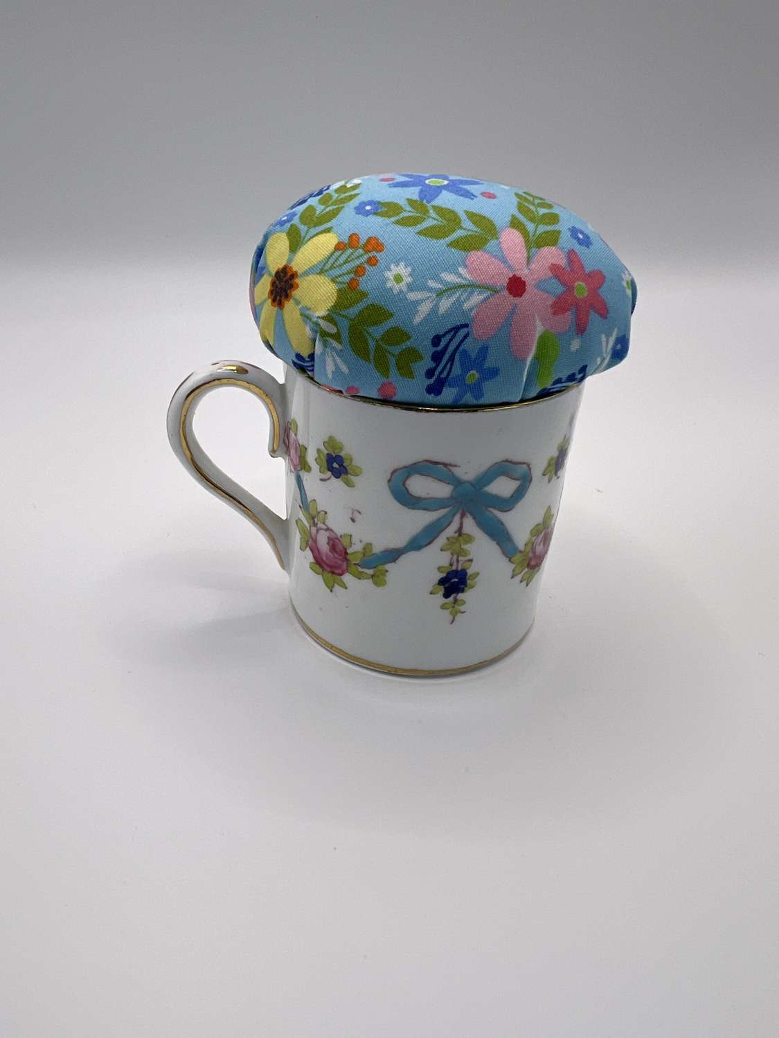 Vintage Aynsley 'Just Orchids' Bone China Vase Pin Cushion - William Morris Vintage Aynsley 'Just Orchids' Bone China Vase Pin Cushion - William Morris