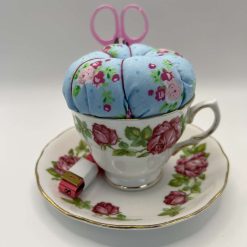 Vintage Royal Vale Roses Teacup Pin Cushion and Sewing Set (1)