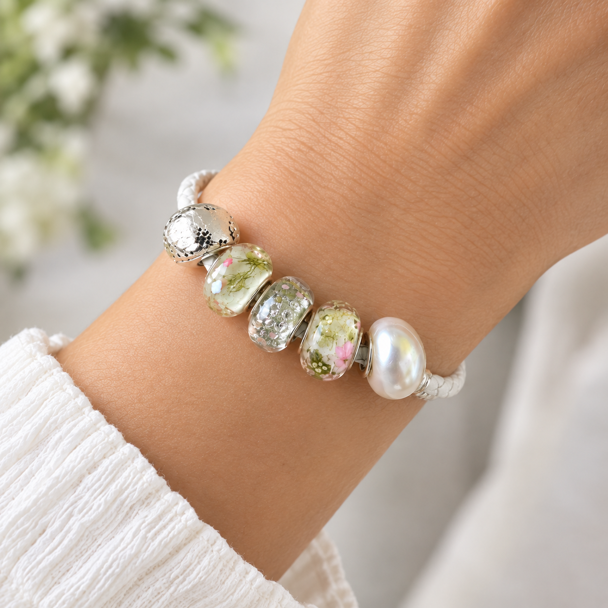 Bracelet - White/ Bead Charms Bracelet - White/ Bead Charms