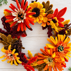 Autumnal Pipe Cleaner Cleaner Wreath