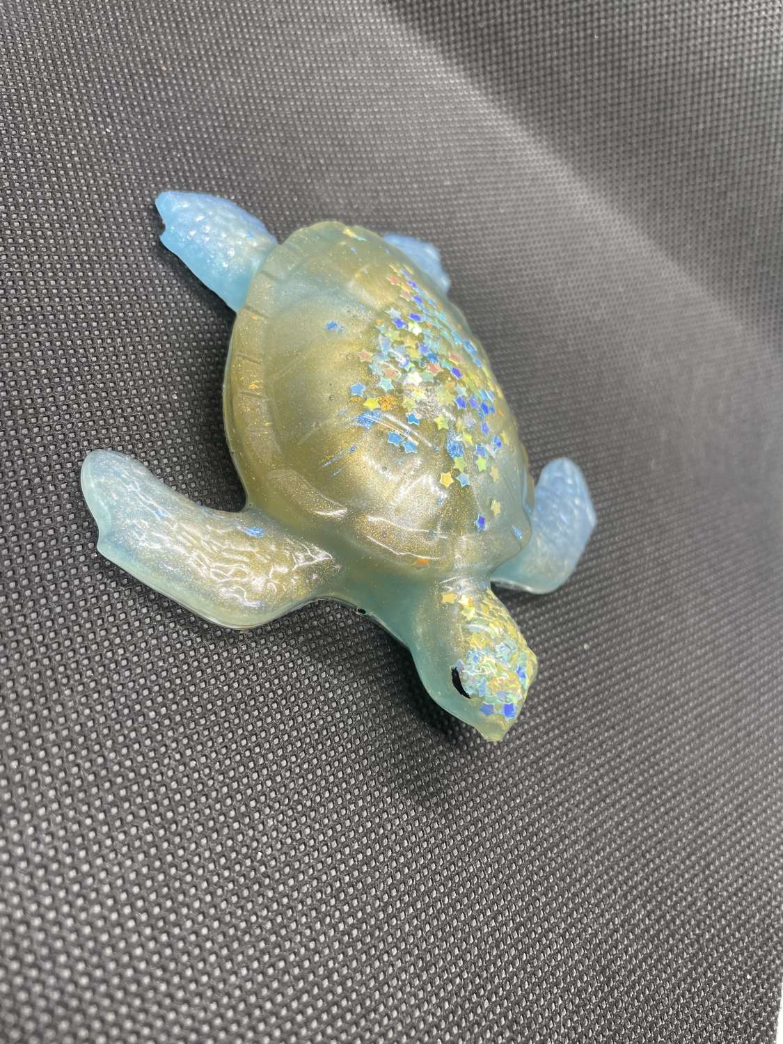 Resin bronze and blue turtle with star glitter Resin bronze and blue turtle with star glitter