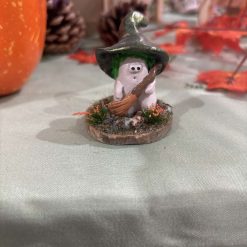 Cambridge Haunting,Clay Ghost