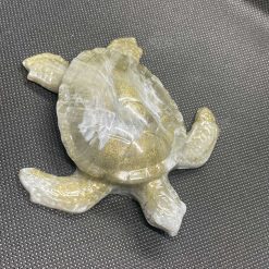 Resin bronze and white turtle