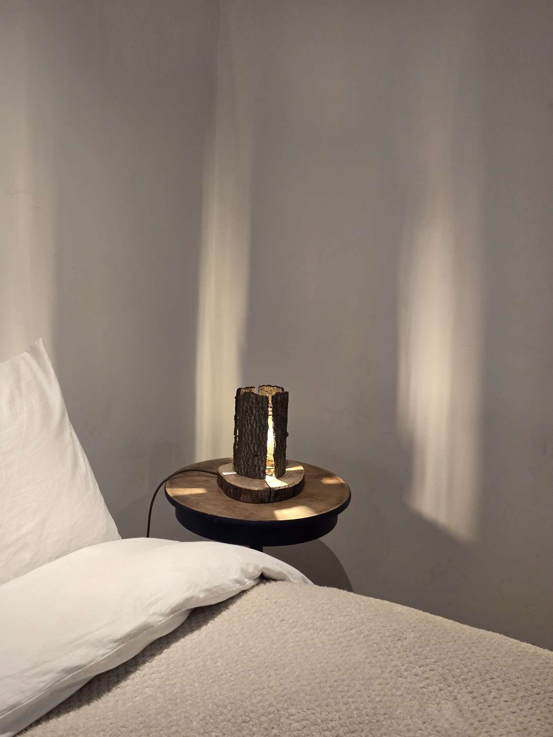 Rustic handcrafted Tree Bark Table/Bedside Lamp Rustic handcrafted Tree Bark Table/Bedside Lamp