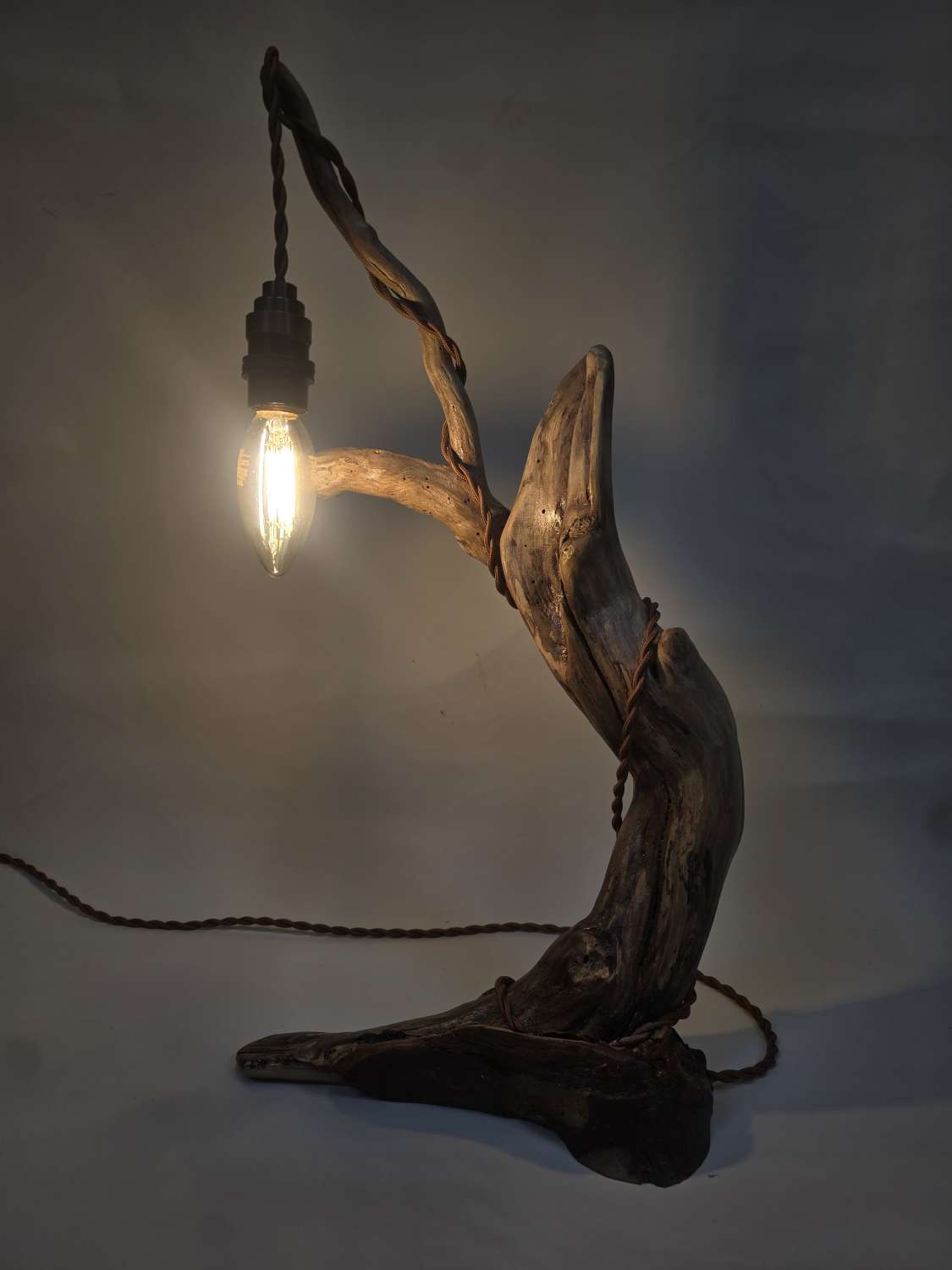 Rustic flowing wooden bedside lamp Rustic flowing wooden bedside lamp