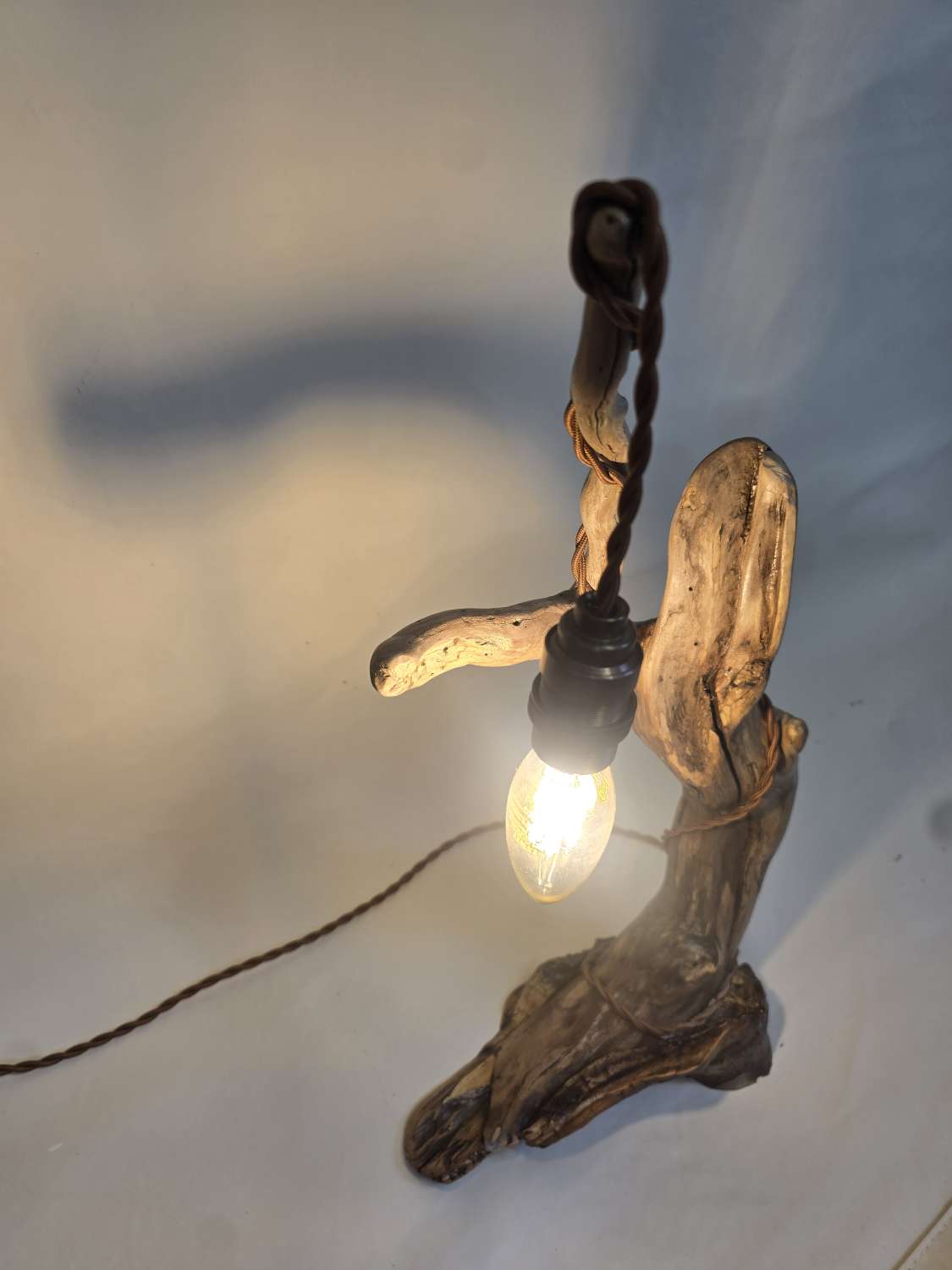 Rustic flowing wooden bedside lamp Rustic flowing wooden bedside lamp