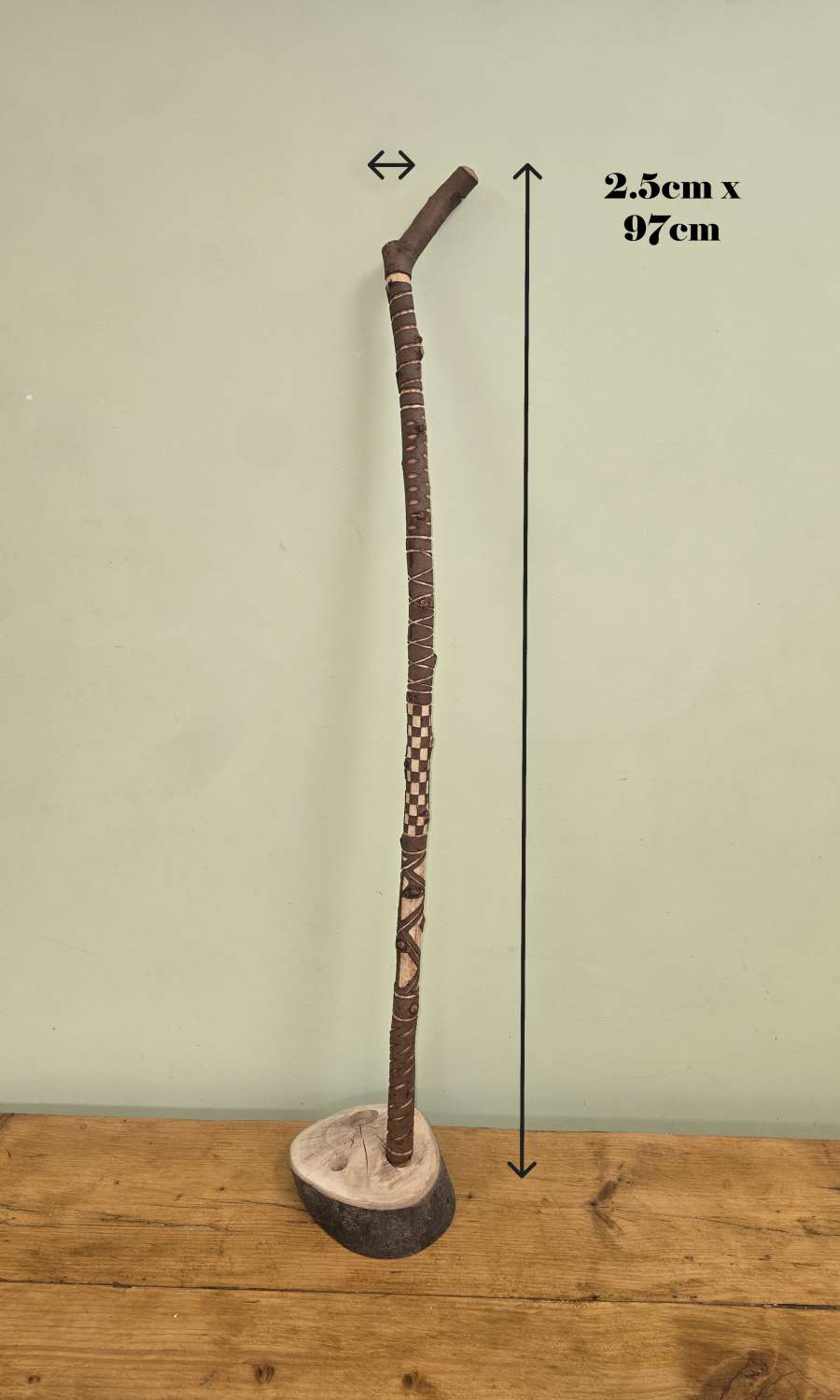 Hand carved walking sticks - Indiv.priced Hand carved walking sticks - Indiv.priced