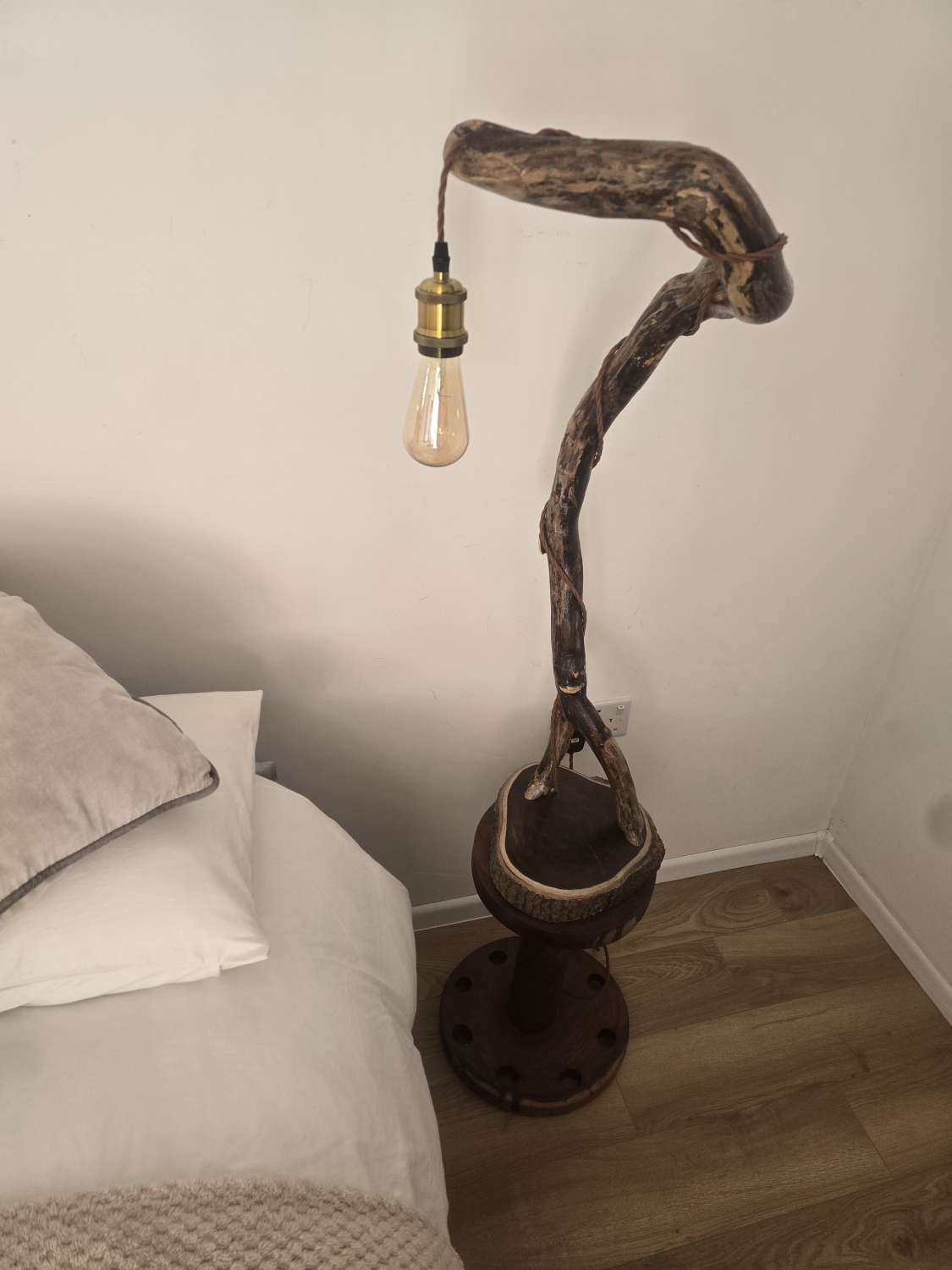 Rustic curved wooden lamp Rustic curved wooden lamp