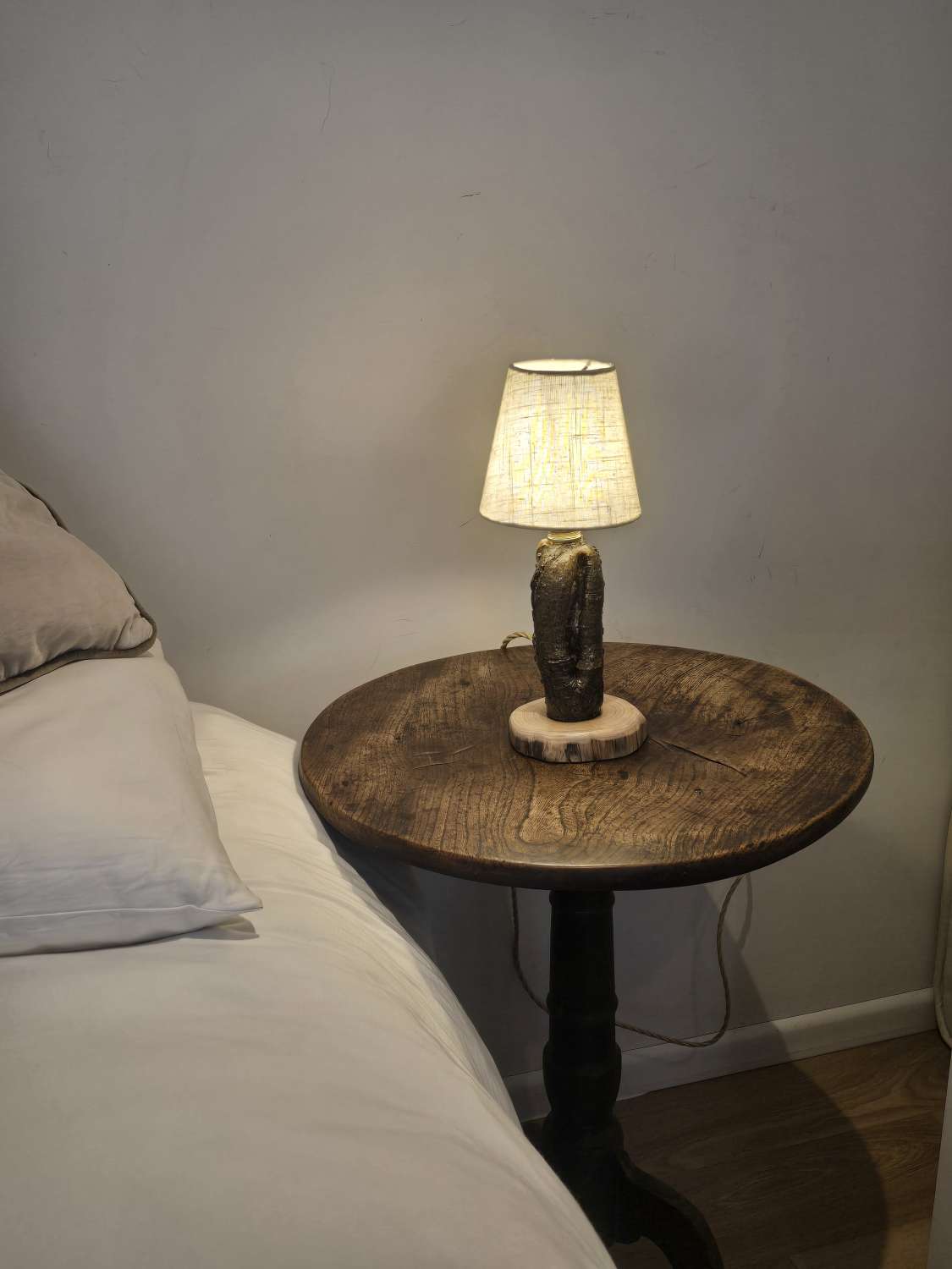 Handmade Wooden bedside / Table lamp Handmade Wooden bedside / Table lamp