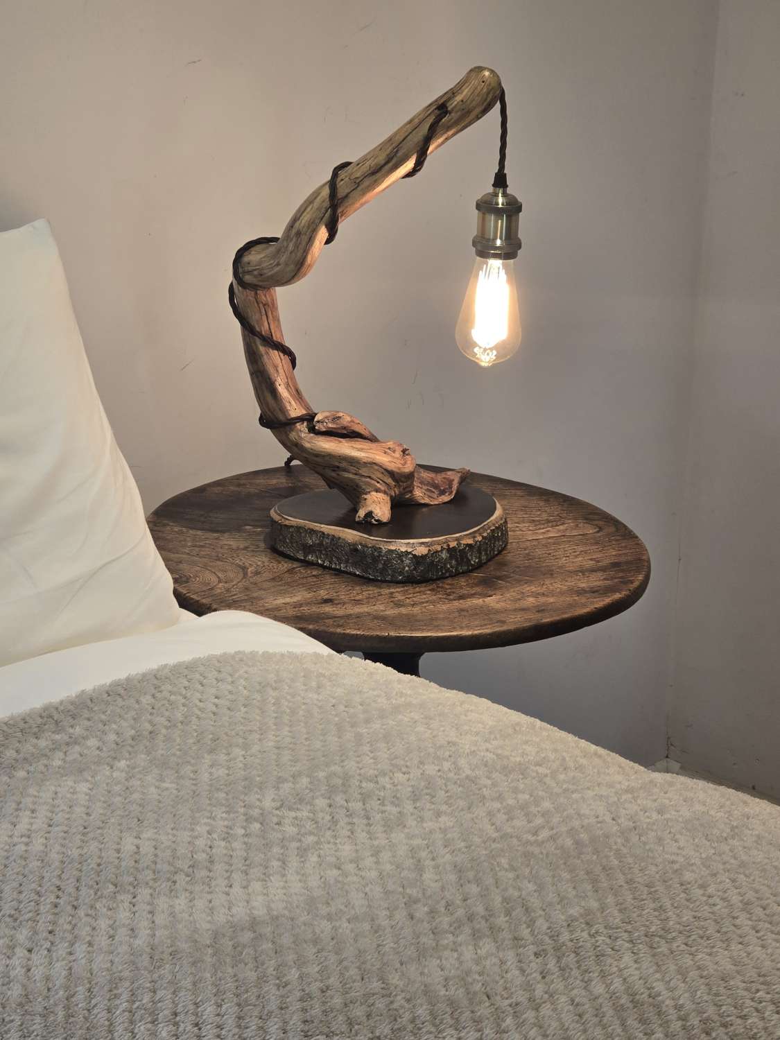 Tree branch Bedside or Desk lamp Tree branch Bedside or Desk lamp