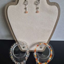 Autumn colour bracelet and drop earrings.