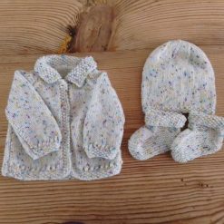 Baby set of cardigan, hat and bootees for 0-3 months
