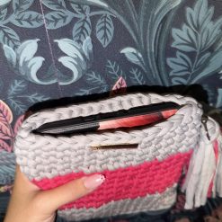 Handmade crochet kindle case 2