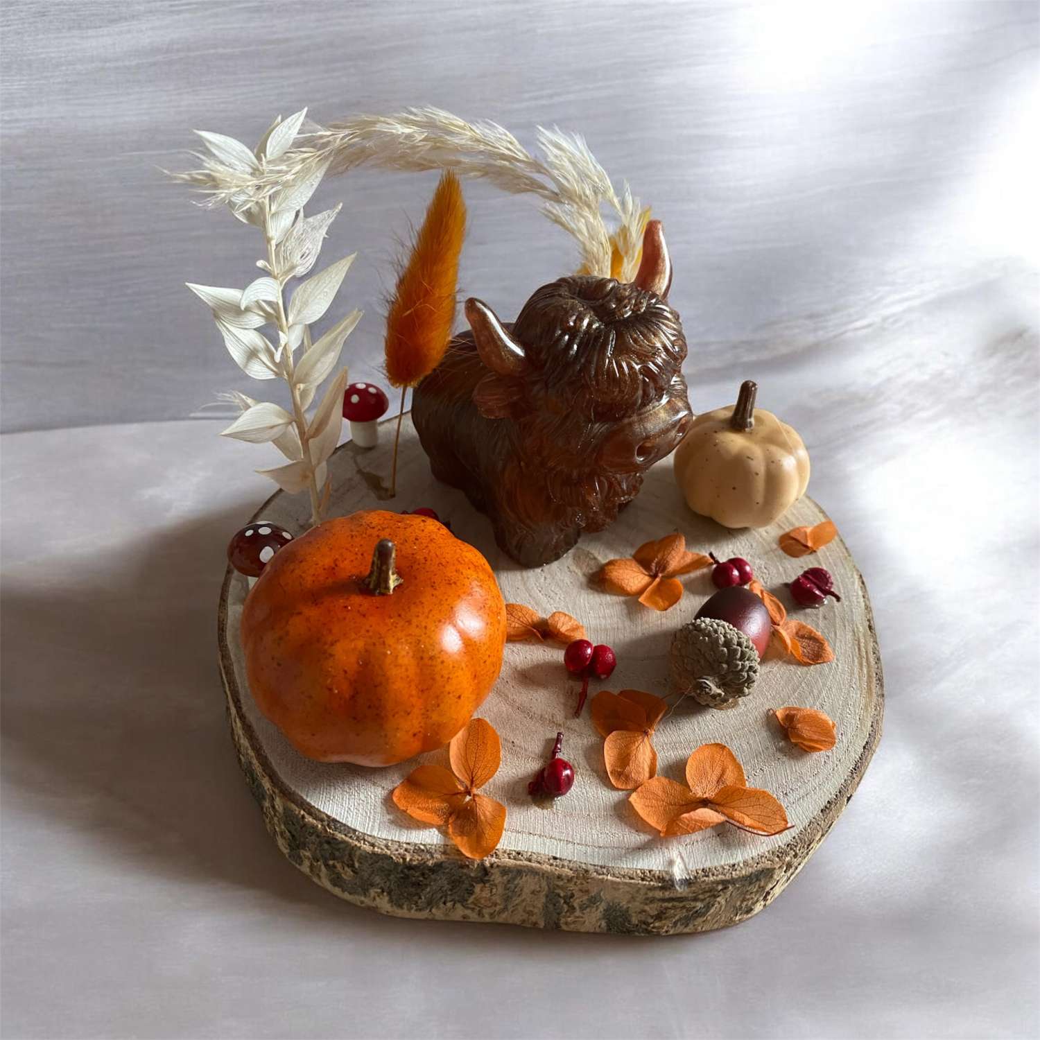 🐮 HIGHLAND COW — AUTUMNAL DISPLAY PIECE ✨ 🐮 HIGHLAND COW — AUTUMNAL DISPLAY PIECE ✨